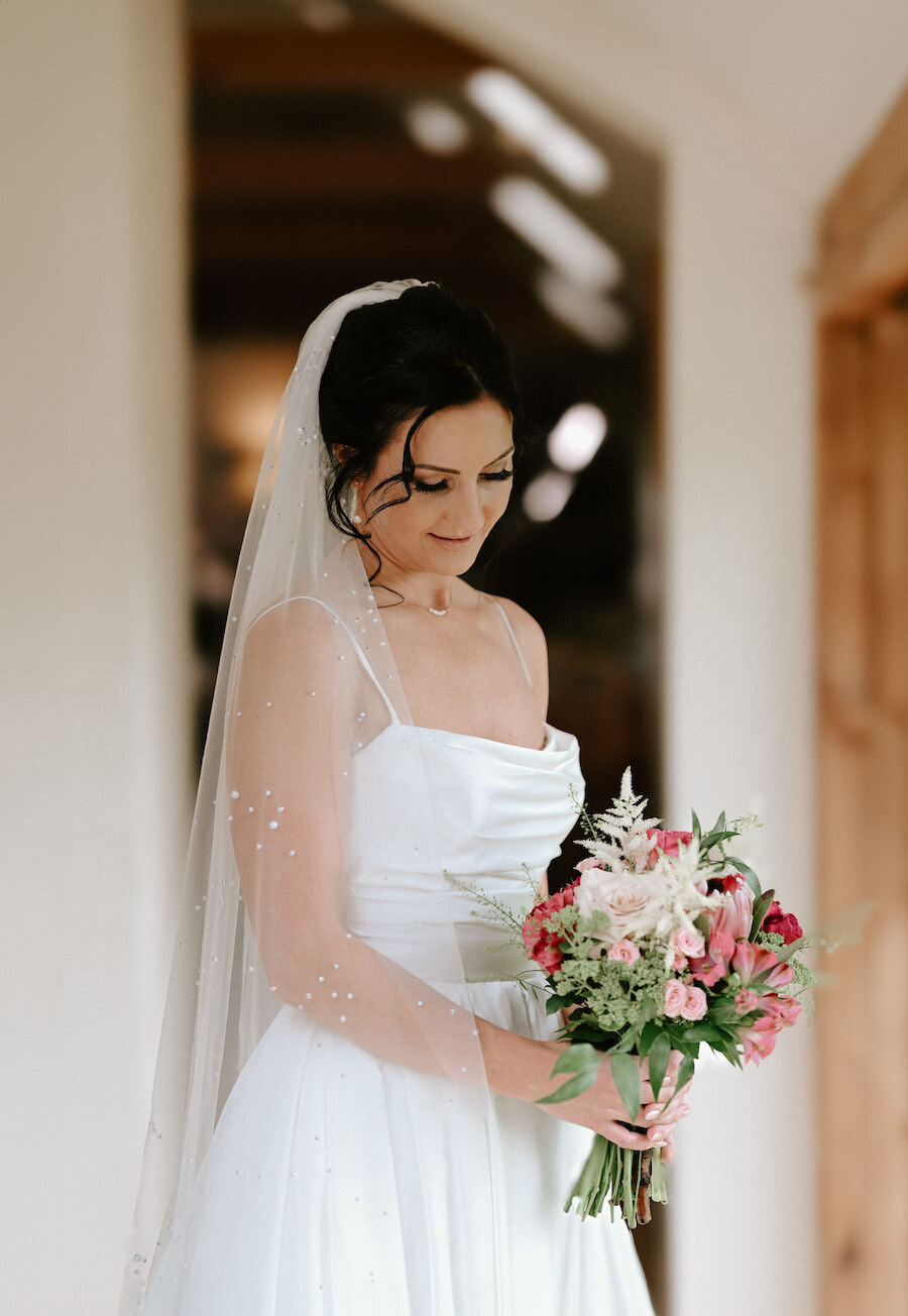 Nicola-Campbell-Editorial-Wedding-Photographer-Scotland-Tullibole-Castle-Mr&MrsHogg-0852-Edit