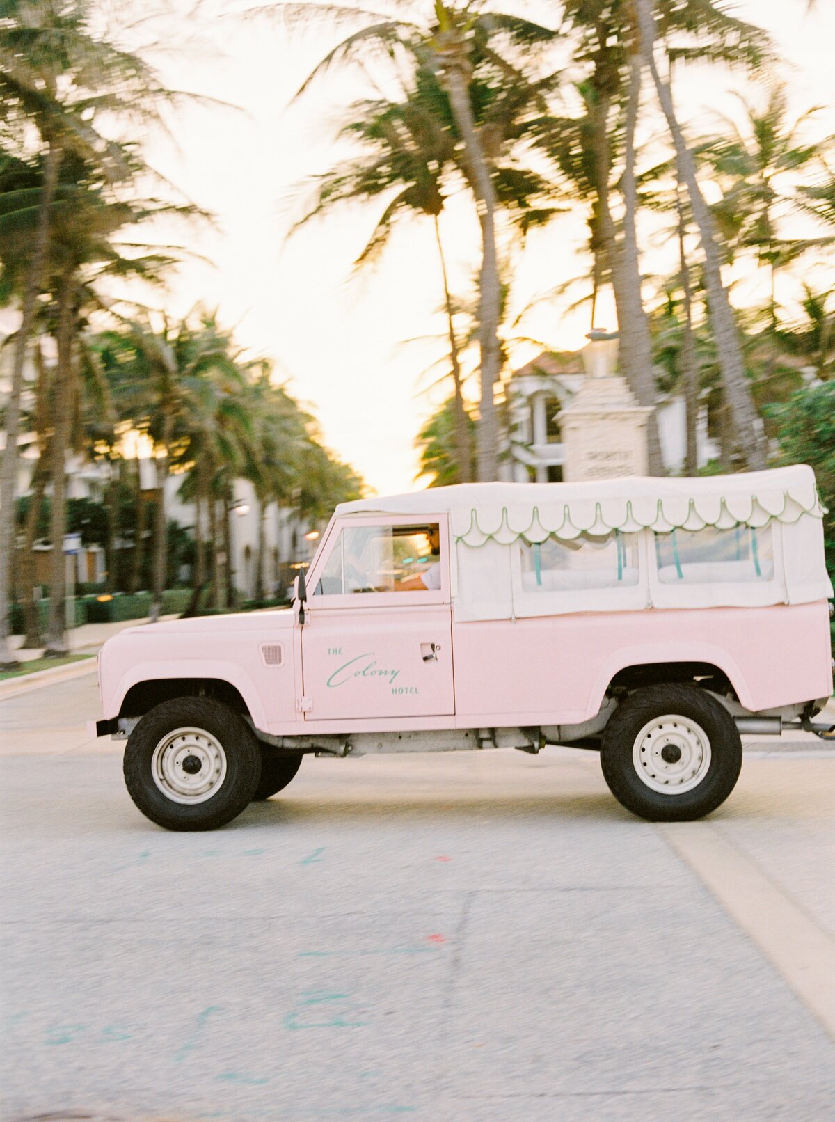 Palm-Beach-Engagement-Session-Worth-Avenue-Colony-Hotel-Clock-Tower087_3000