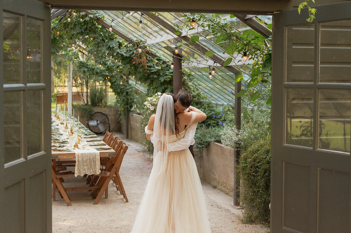 michigan hawaii elopement photographer