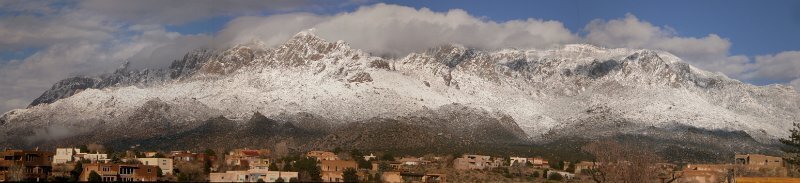 sandias-with-snow-crop