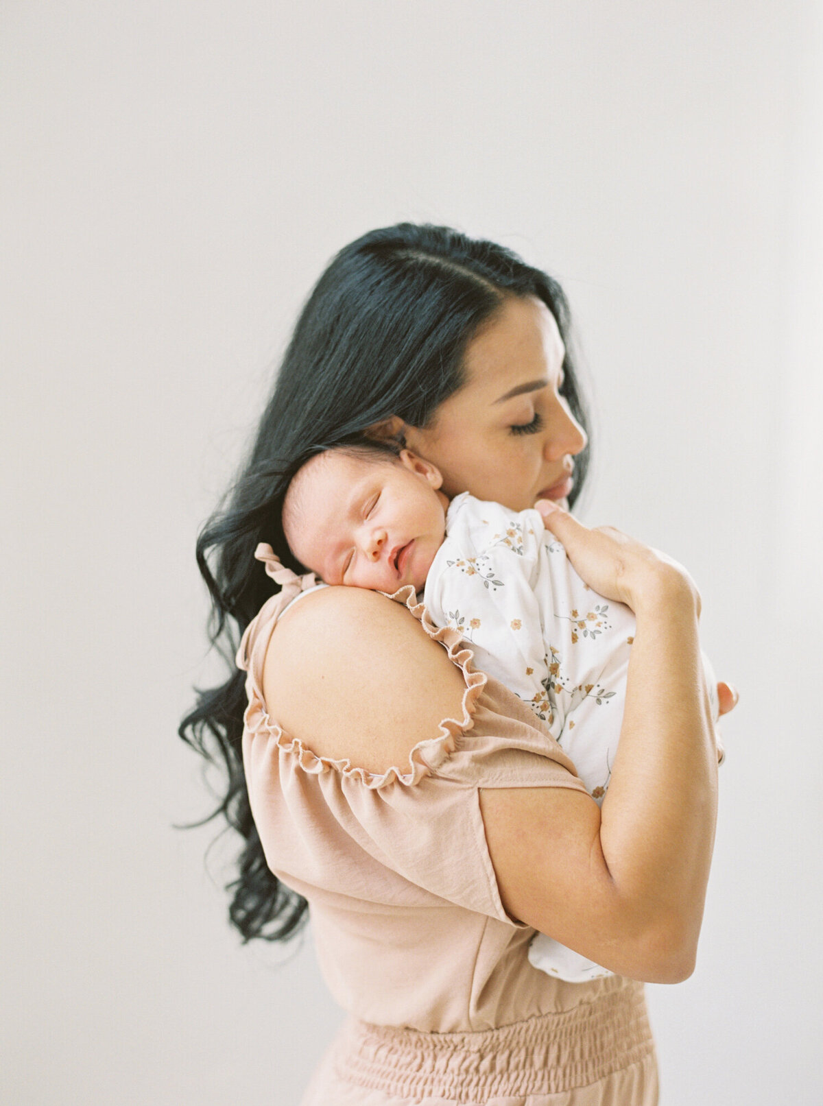 seattle-newborn-photographer-alexis