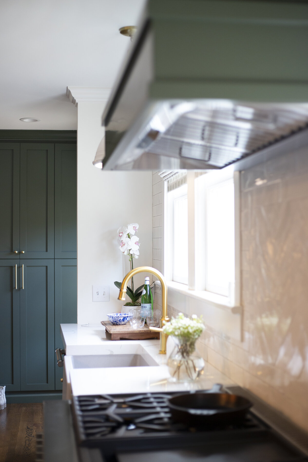 Kitchen.hood1