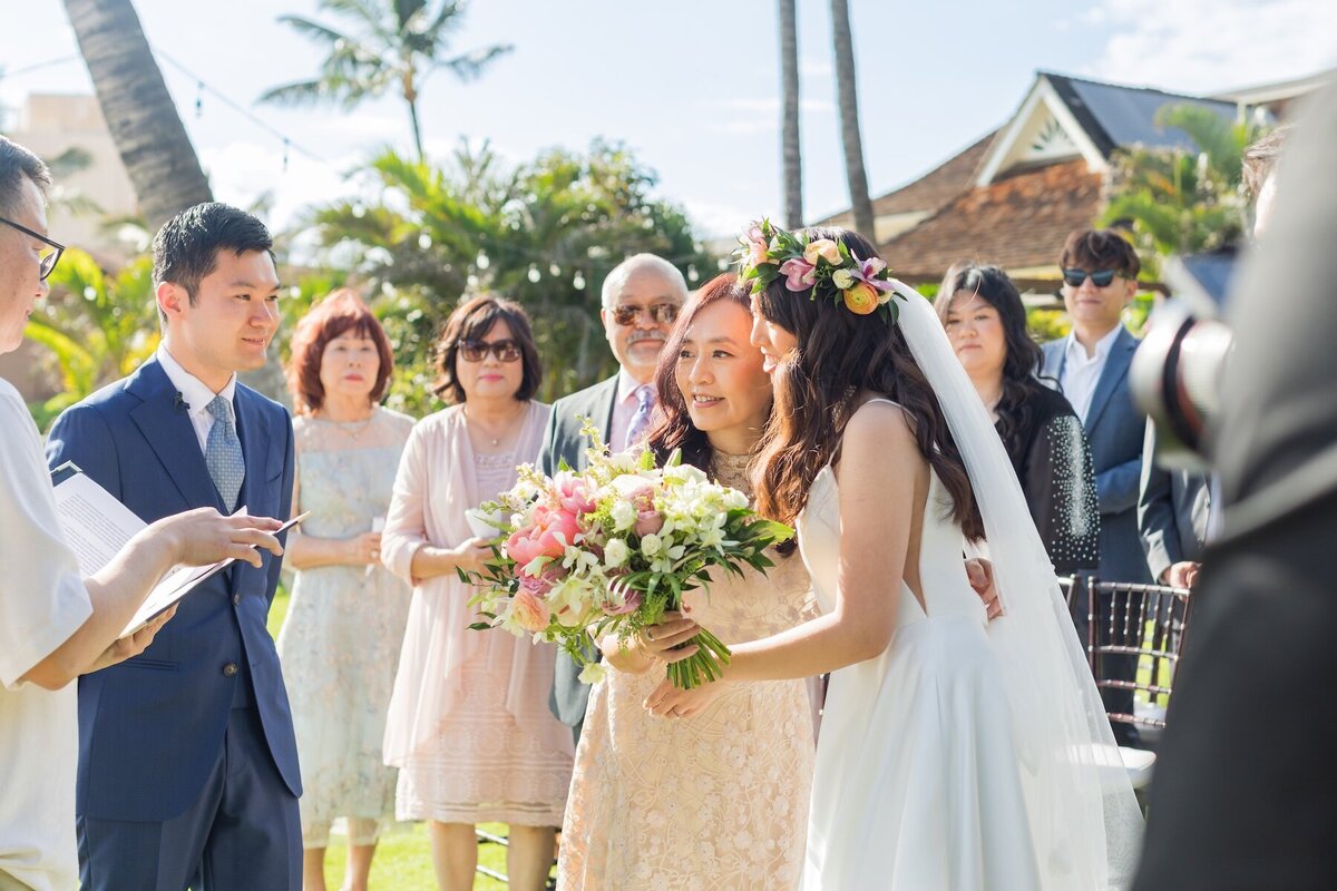 Bride and her mother during her Maui wedding