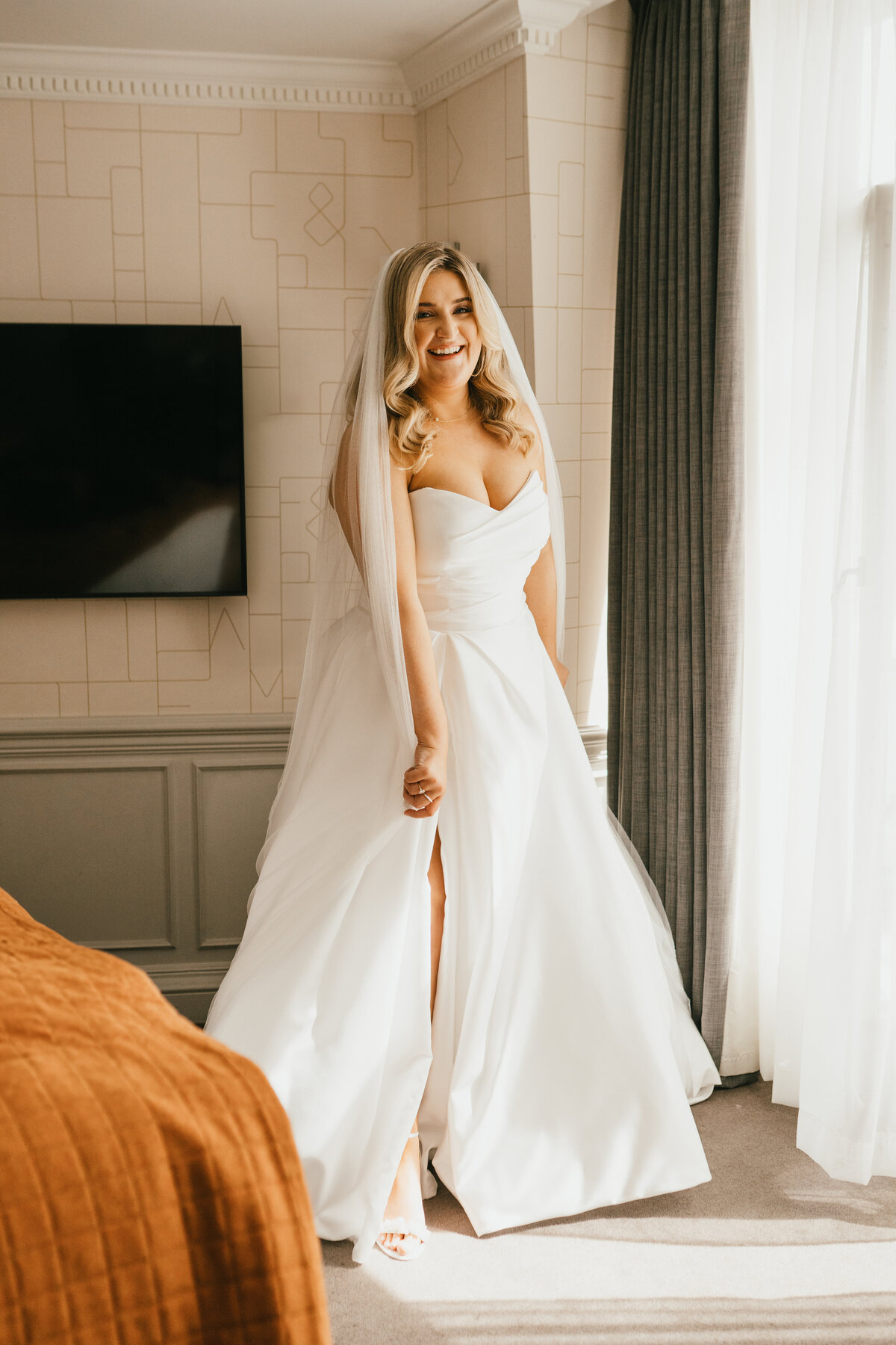 grace-dove-photography-chelsea-town-hall-wedding (25)