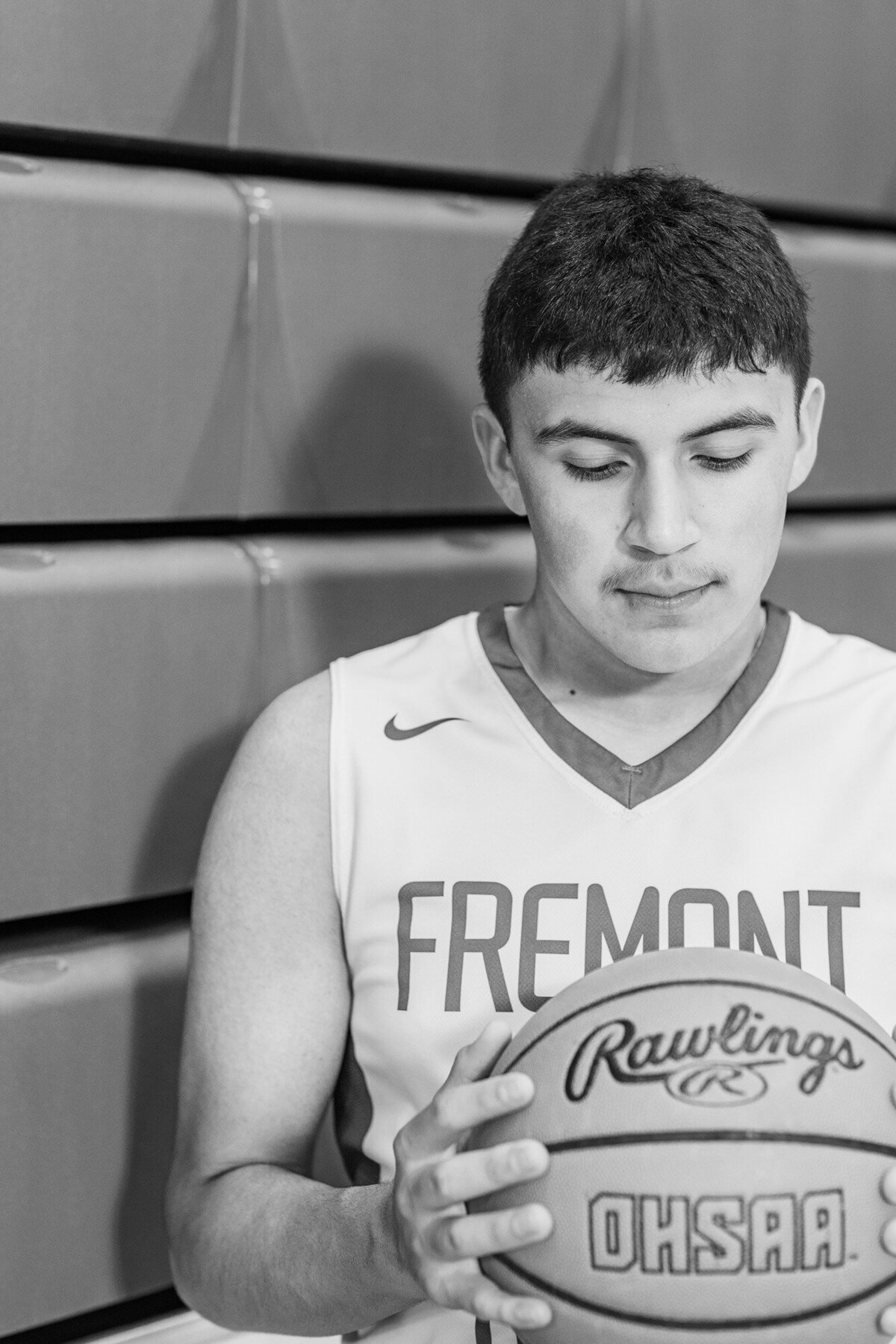 isaac-ohio-basketball-senior-photos-2