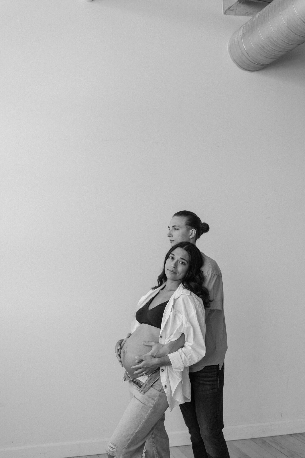 film-inspired-studio-maternity-photography-4