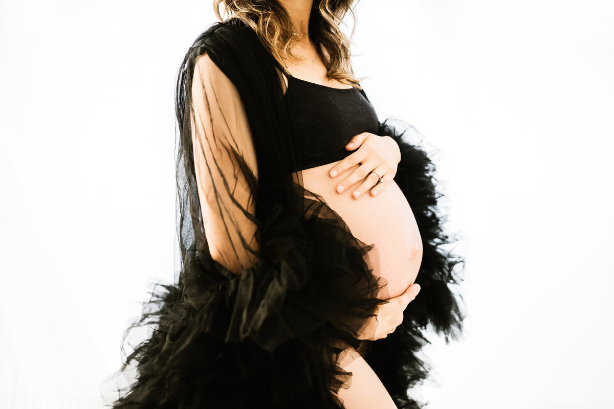 Pittsburhgh Maternity Photographer--Maternity Website Update-11