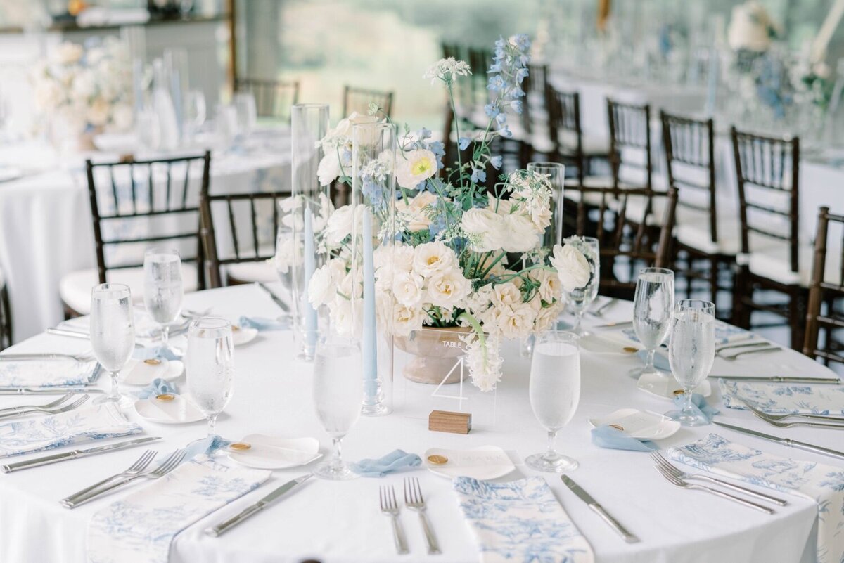 35_The_Willows_Wedding_Alexa_and_James_MTA-786_The-Willows-Villanova-Pennsylvania-Wedding