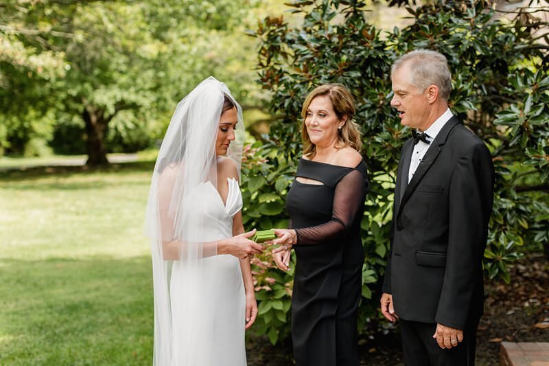Classic Wedding at City Church of Evansville with Reception at ECC062