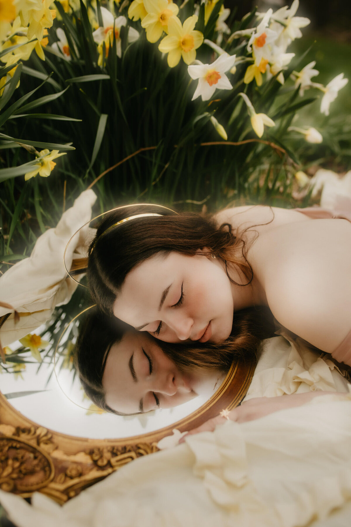 Laura-Daffodils-Ruby-Jean-Photography-39