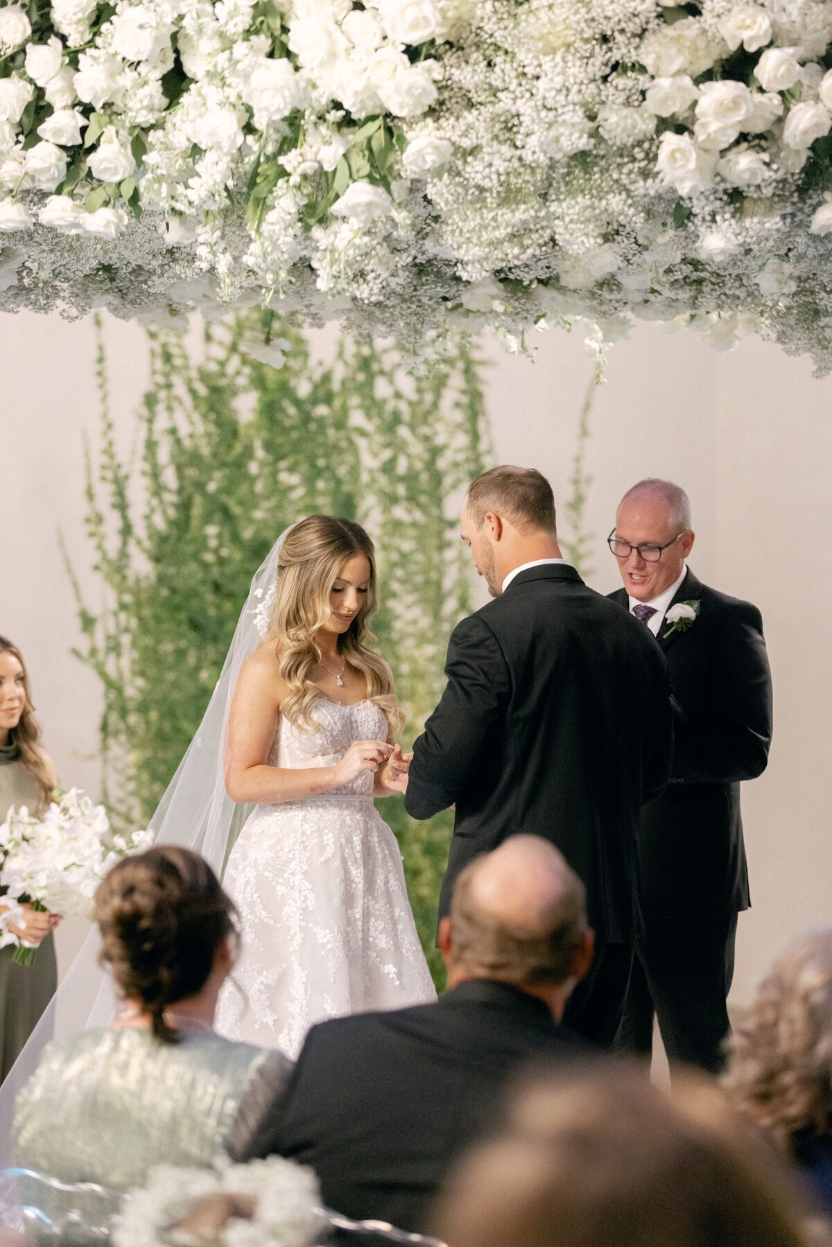 Lindsey-and-Justin-Wedding-Emily-Nicole-Photo-802