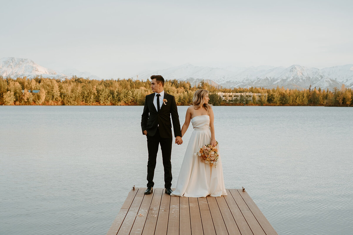 Matsu-Resort-Fall-Alaska-Wedding-187