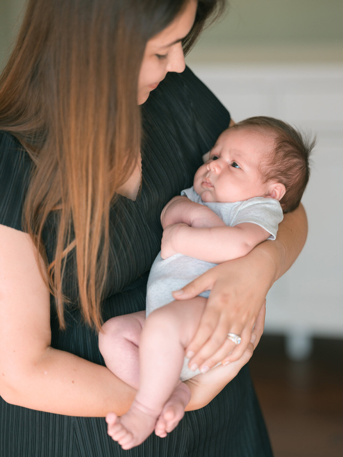 sf-newborn-photographers-mom-baby