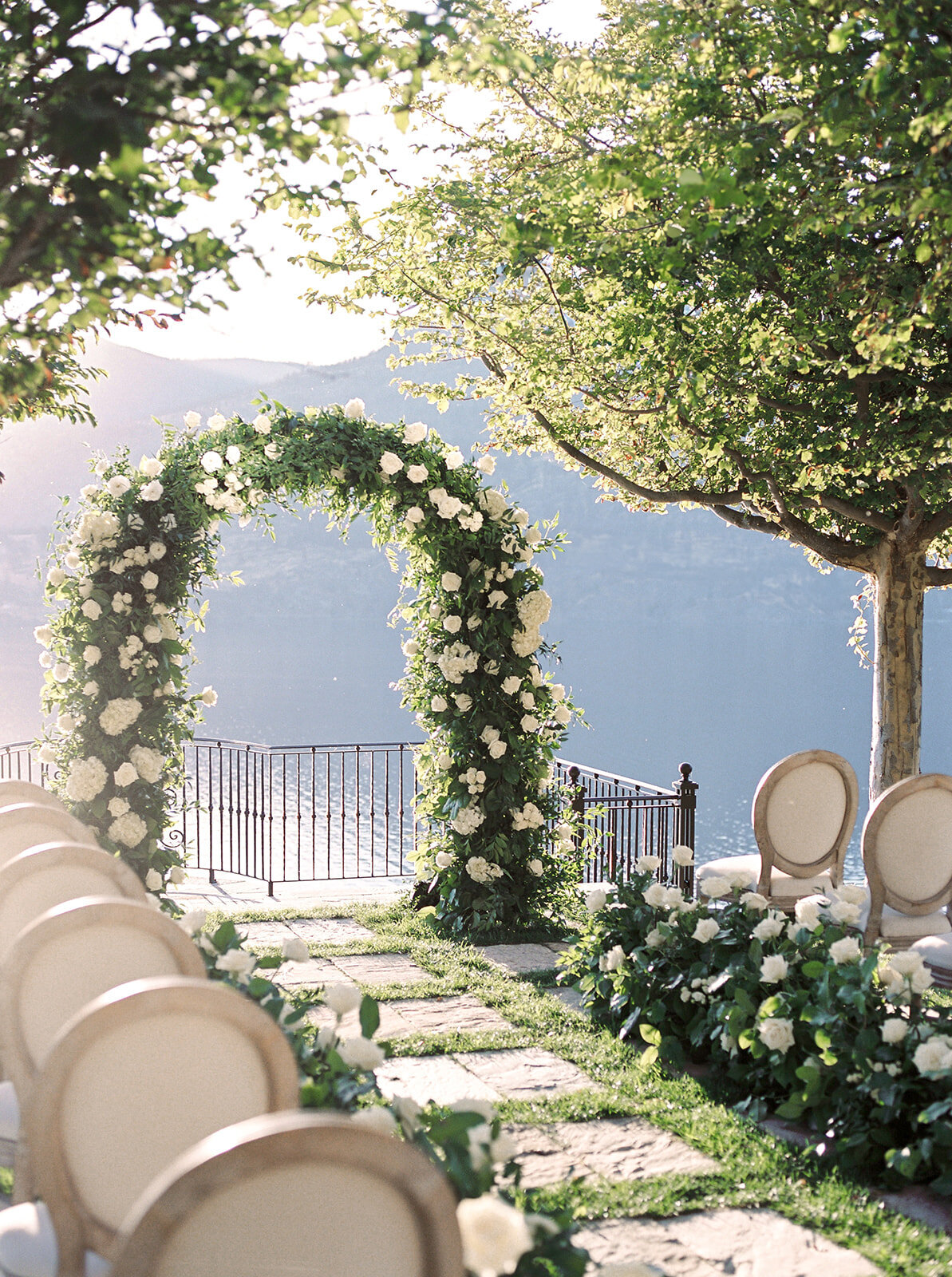 minted-photography-okanagan-kelowna-destination-wedding-photographer-wedding-château-okanagan-34
