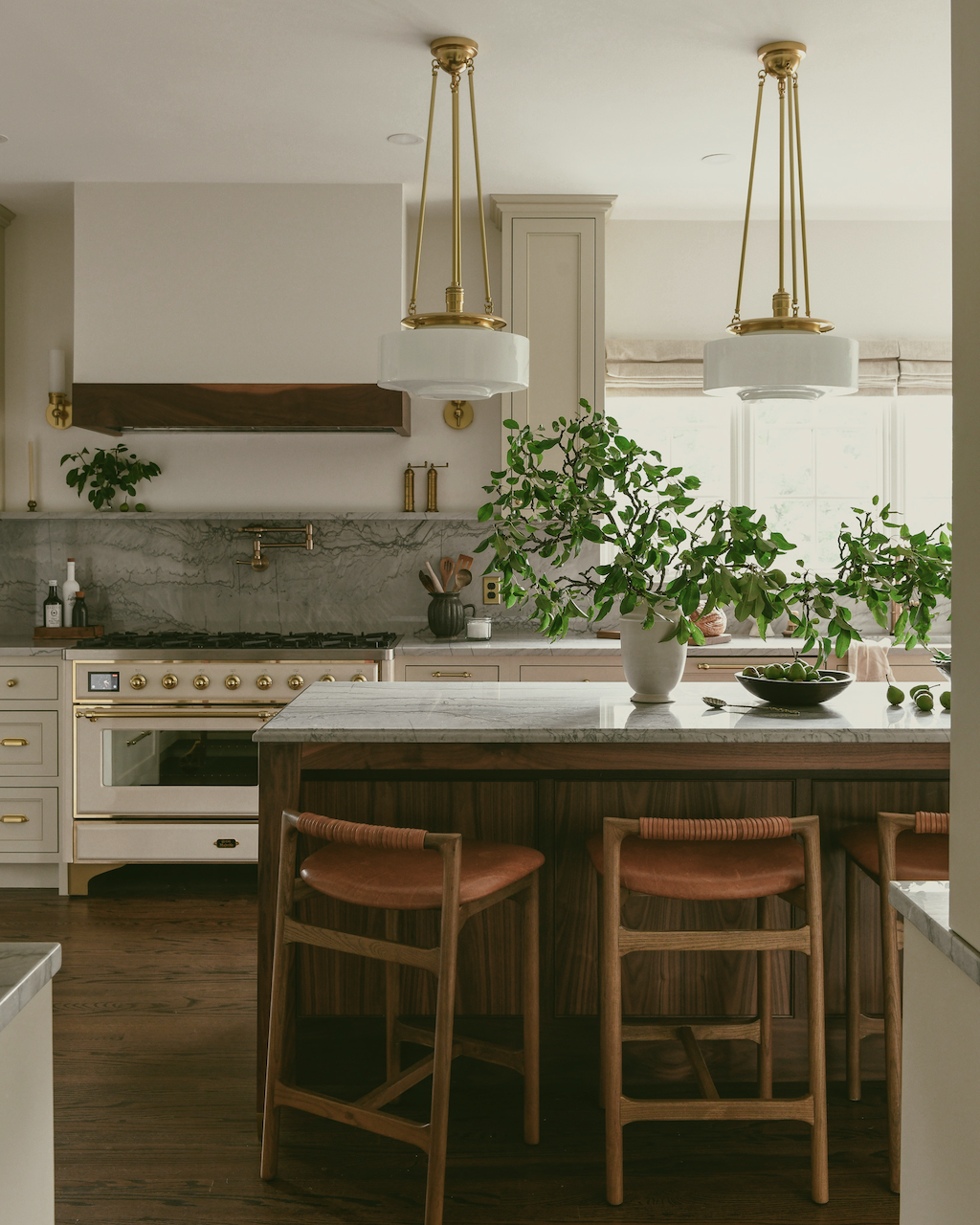 81300594-35B2-4D55-A8E5-35BF40CEA22D