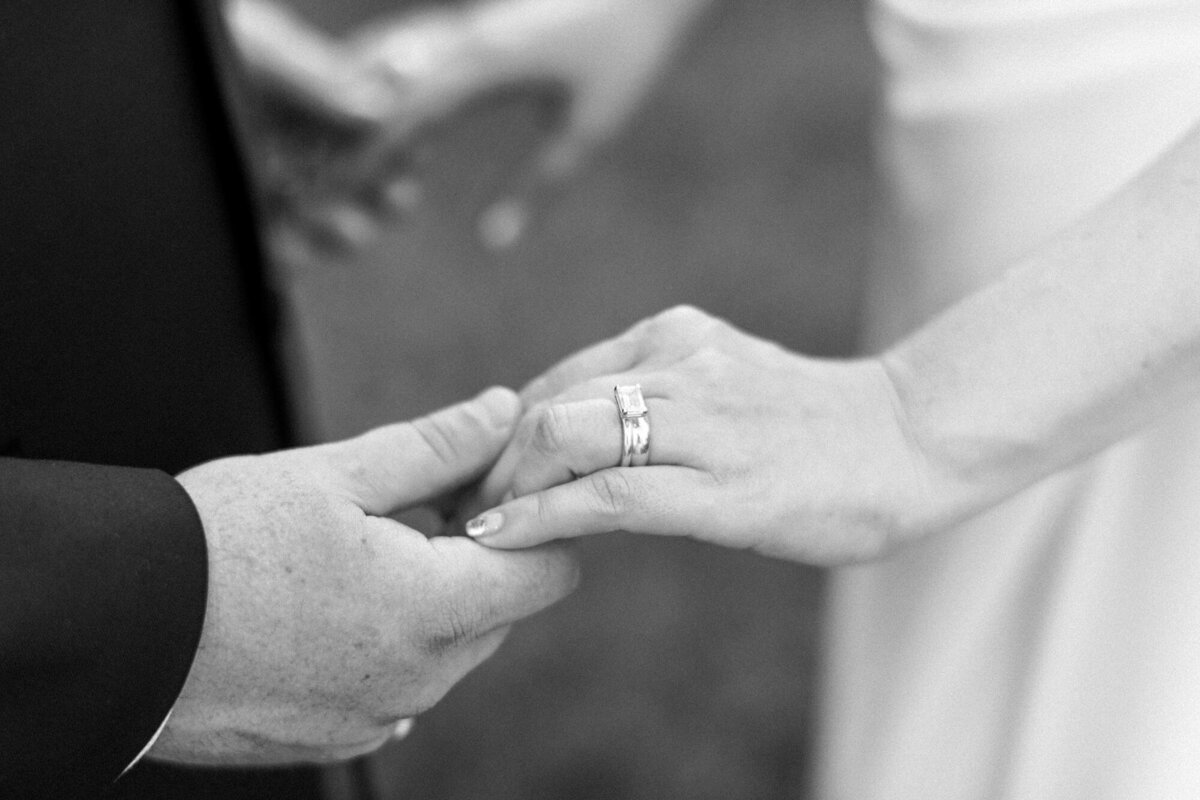 Maïlys Fortune Photography Husband Wife Wedding Weddings Photography France Switzerland Italy Timeless Dreamy Imagery Bilingual French English Destination Weddings Destination Wedding Provence French Riviera Paris Lake Como Tuscany156