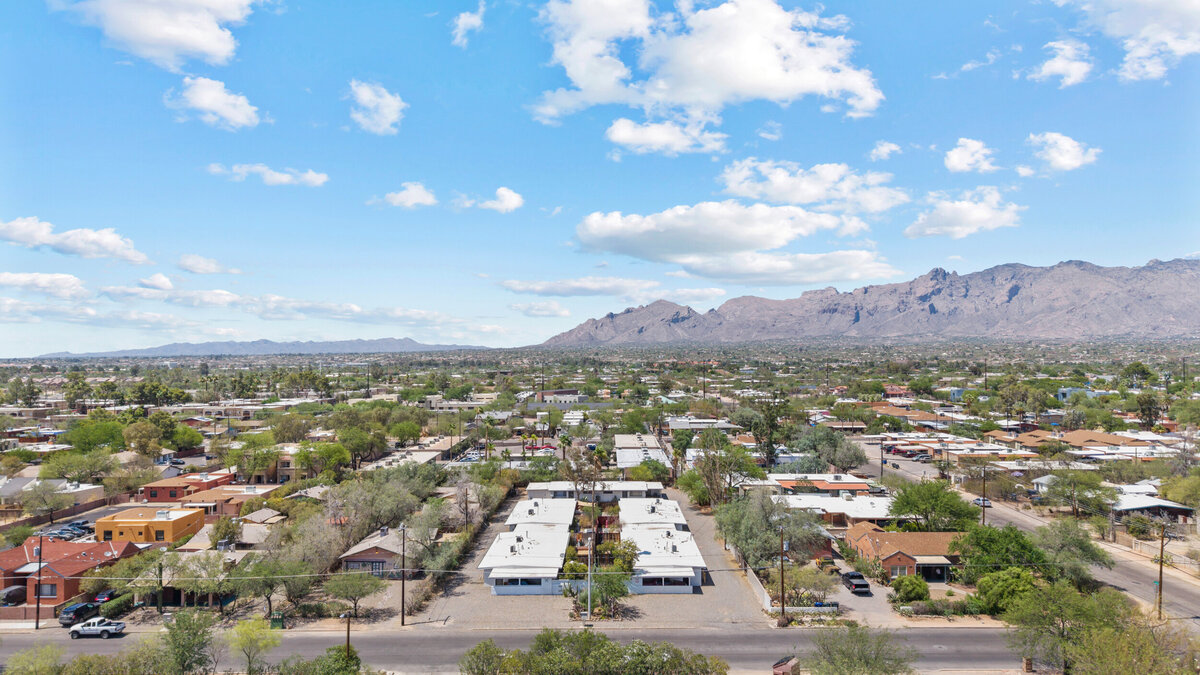 15_1527 e blacklidge dr-15