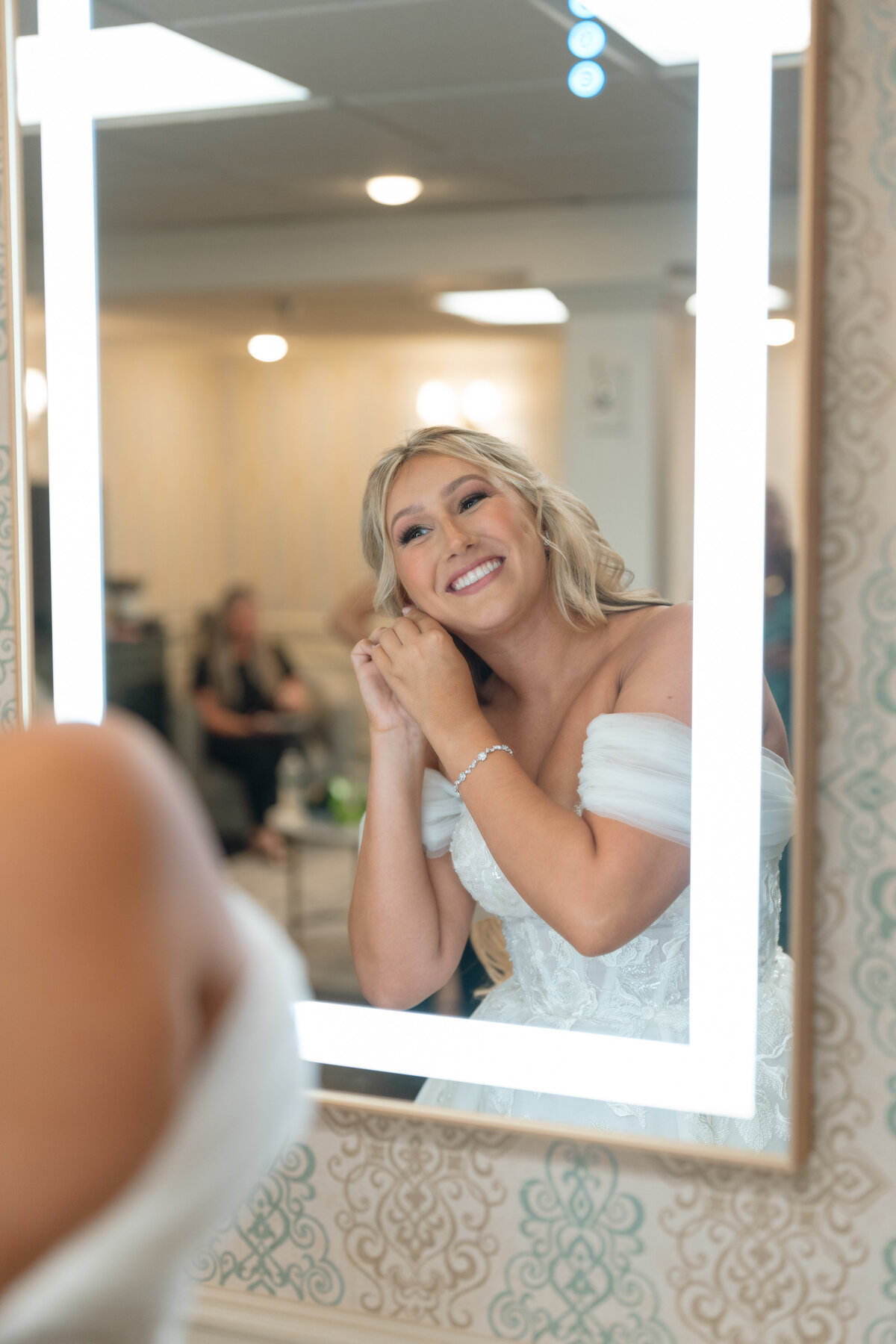 Kylie+TommyOldeMillInnWedding-60