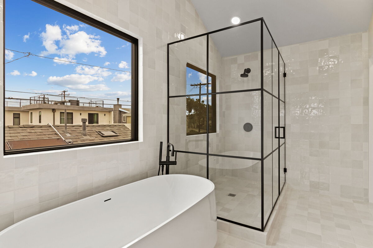 luxury-bathroom-freestanding-tub-glass-shower