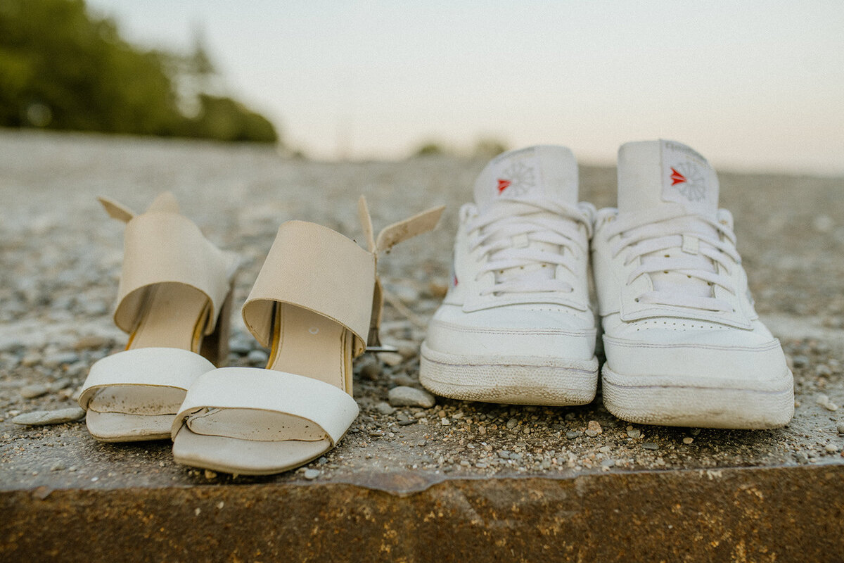 a-toront-engagement-session-queen-street-east-the-beaches-summer-fun-whimsical-romantic-2246