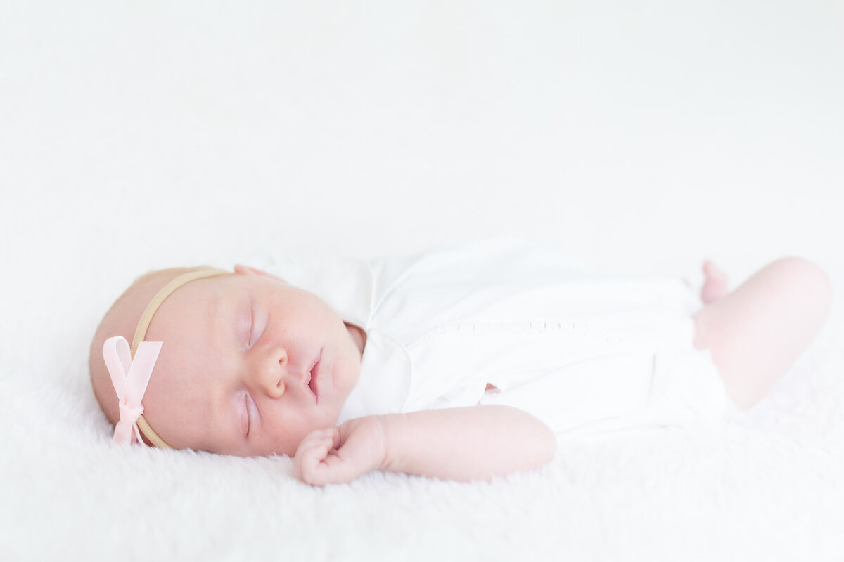 Birmingham, Alabama Newborn Photographer.  Lifestyle Newborn Photography in Hoover, Alabama.  Newborn Photos in Alabama