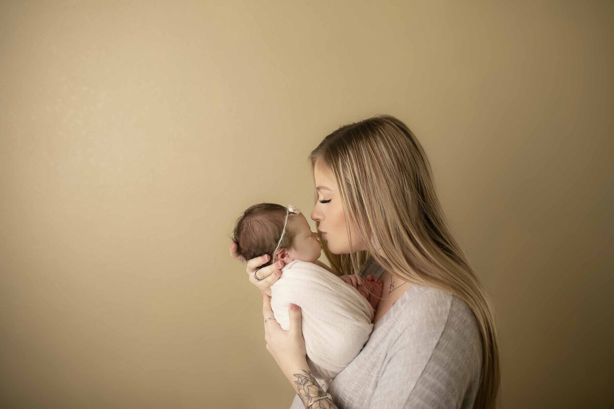 Fort Worth Newborn Photographer-1V5A9002