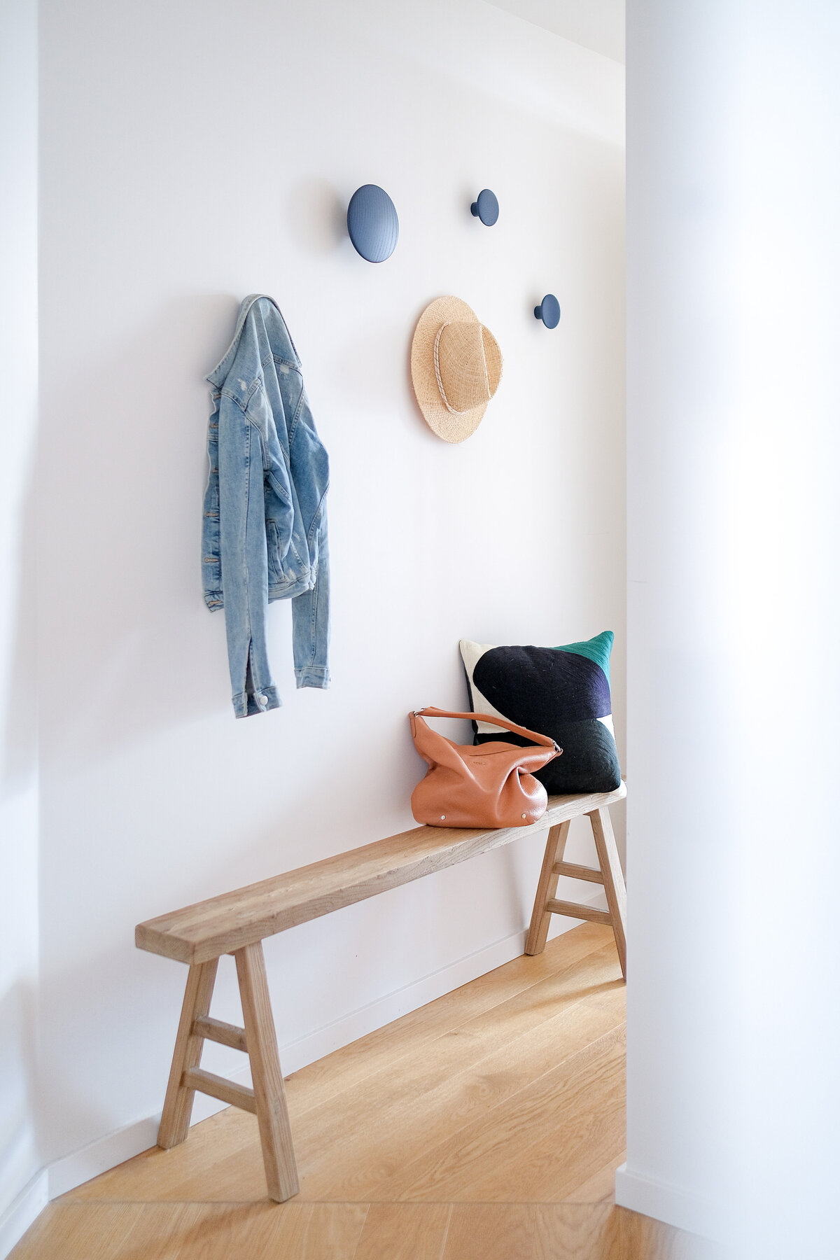 studio_saudade_frêne_couloir_hall_nuit