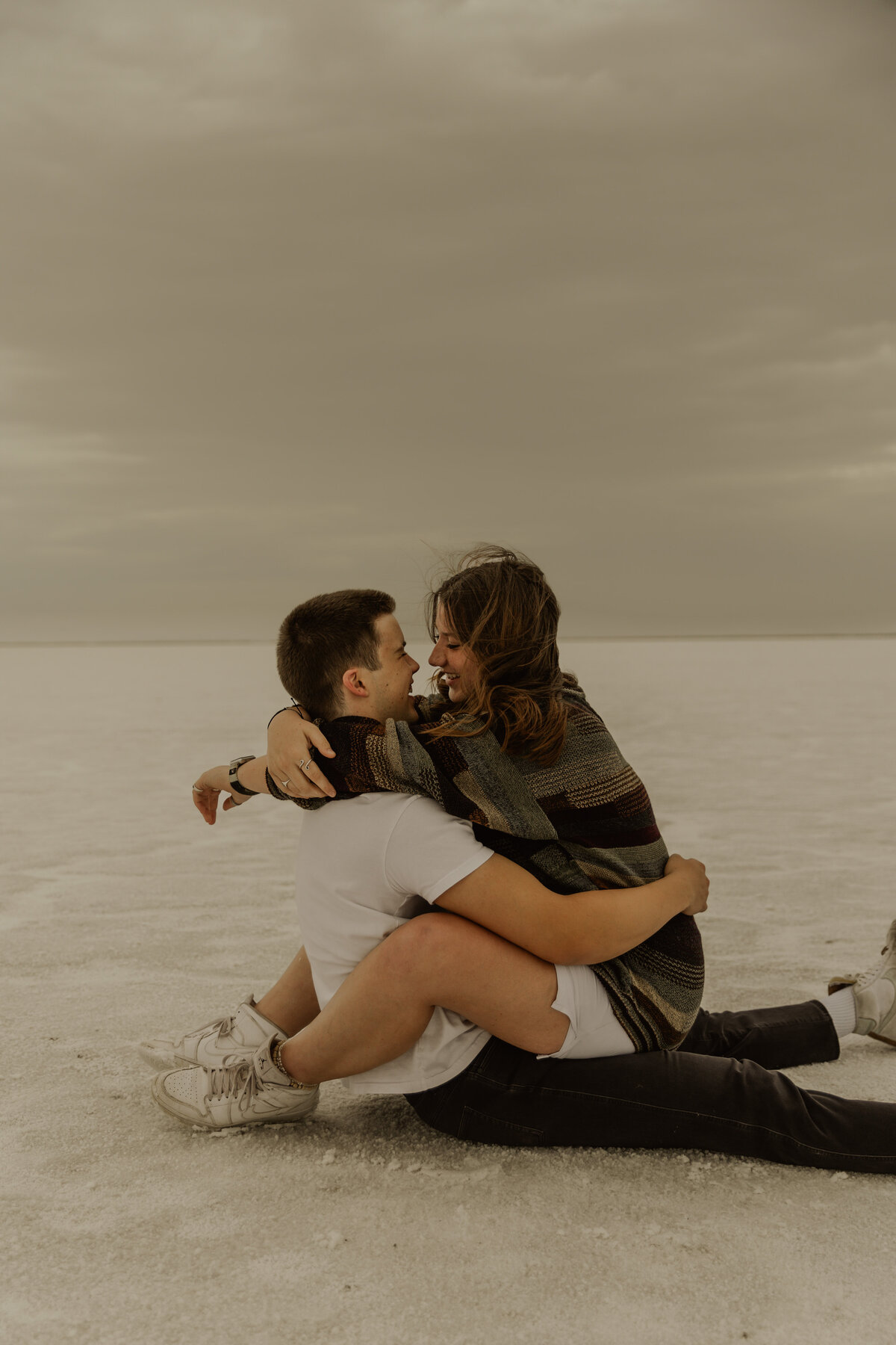 Salt Flats Candid Couples Photos 