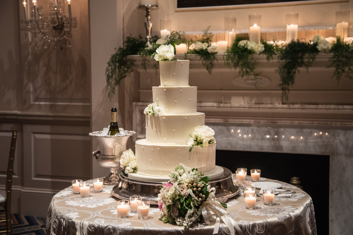 Cake at Capital City Club Wedding Downtown