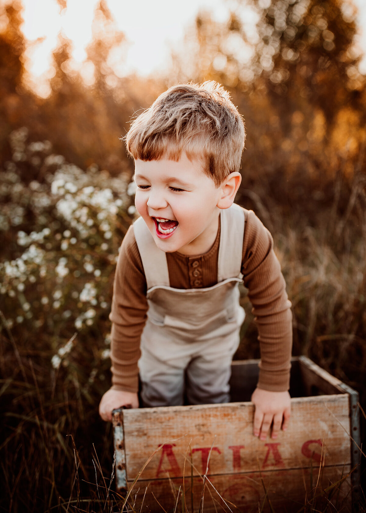 west-lafayette-indiana-photographer-fall-family-session-cute-boy