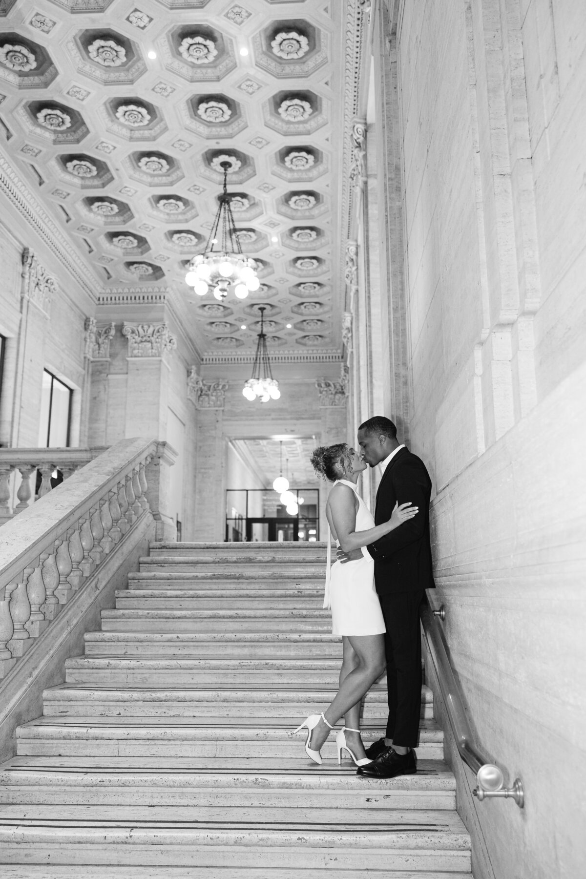engagement-photos-union-statio-1n