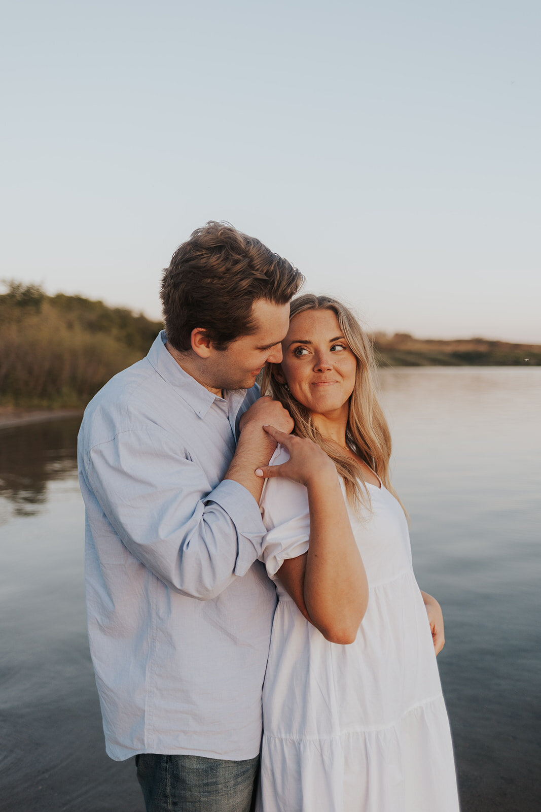 Photos by Canadian wedding and elopement photographer Sarah Rolles Photography