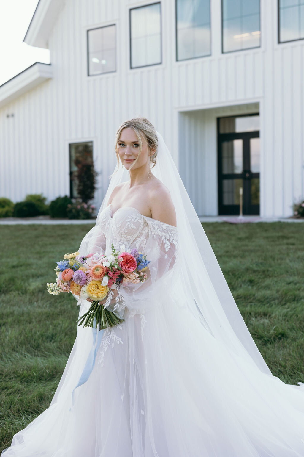 Indianapolis Wedding Florist Planner_First Class Designs_RBP25