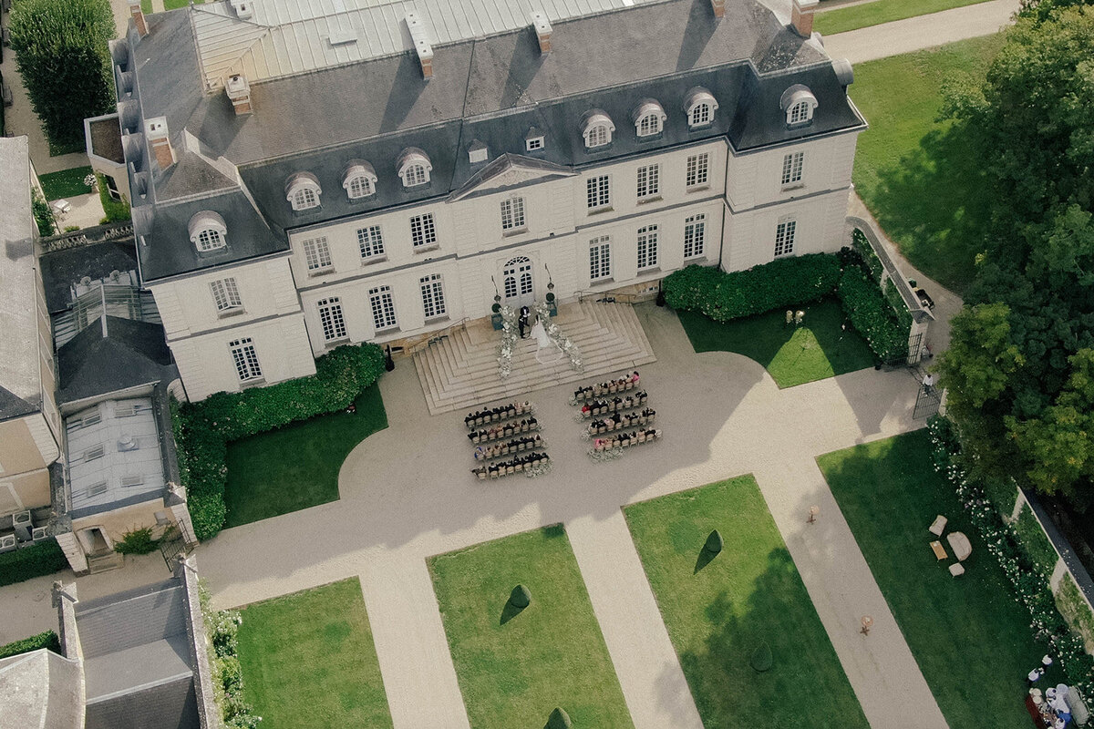 Chateau-du-grand-luce-wedding2