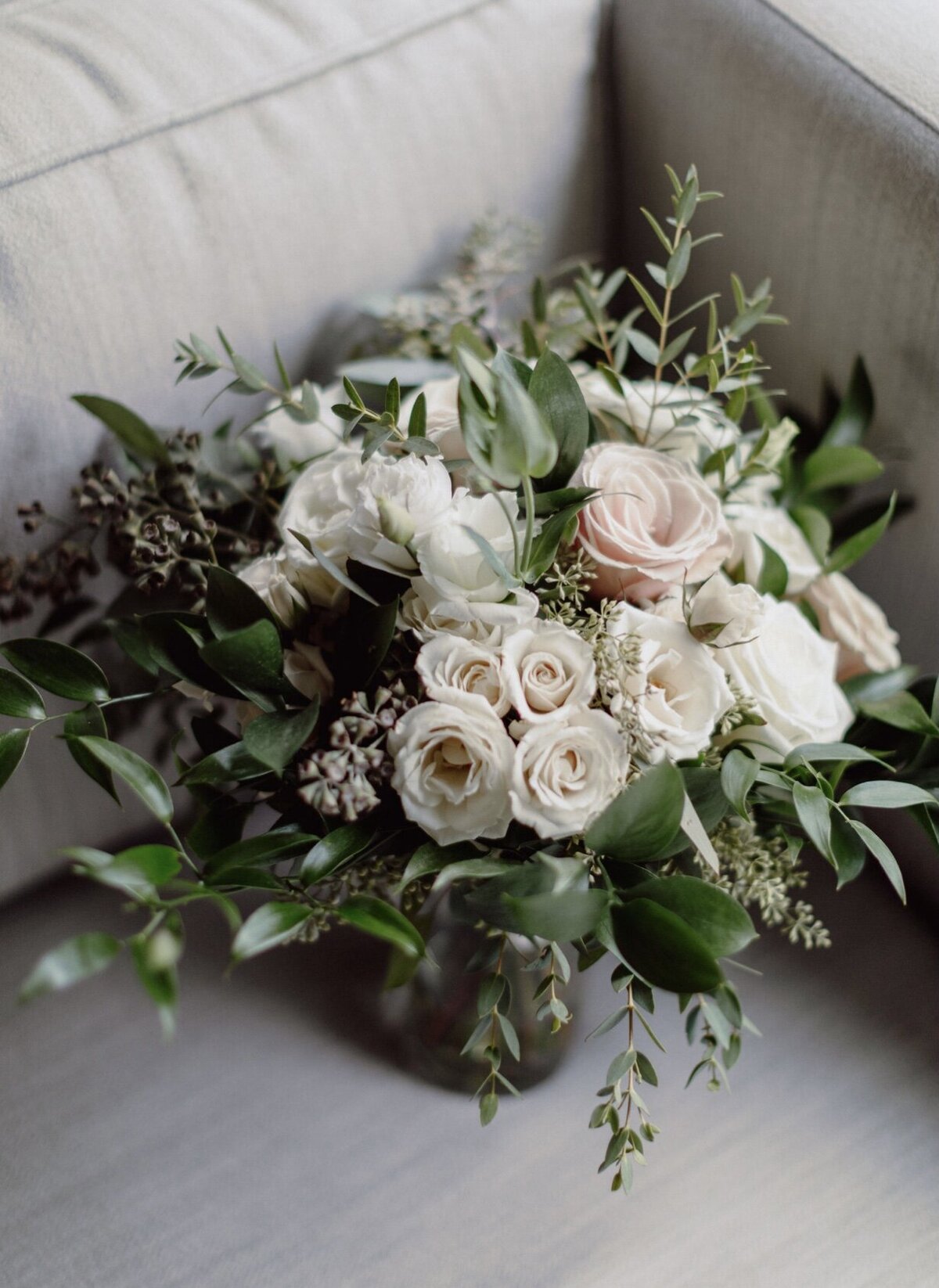 blush-white-wedding-flowers
