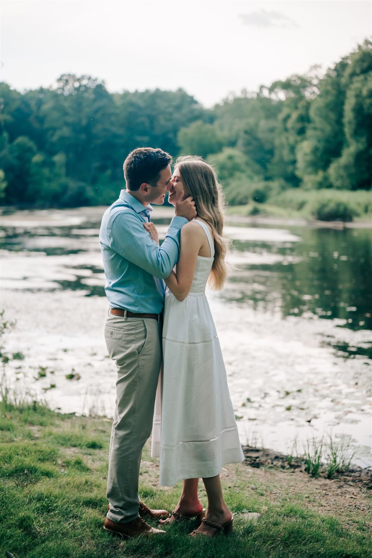 ANN-ARBOR-WEDDING-PHOTOGRAPHER-CAPTURED-BY-KELSEY-HUDSON-MILLS-ENGAGEMENT-SESSION-GP-51_websize
