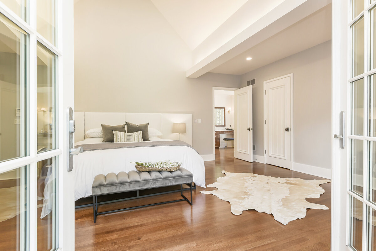 5 Master Bedroom (3)