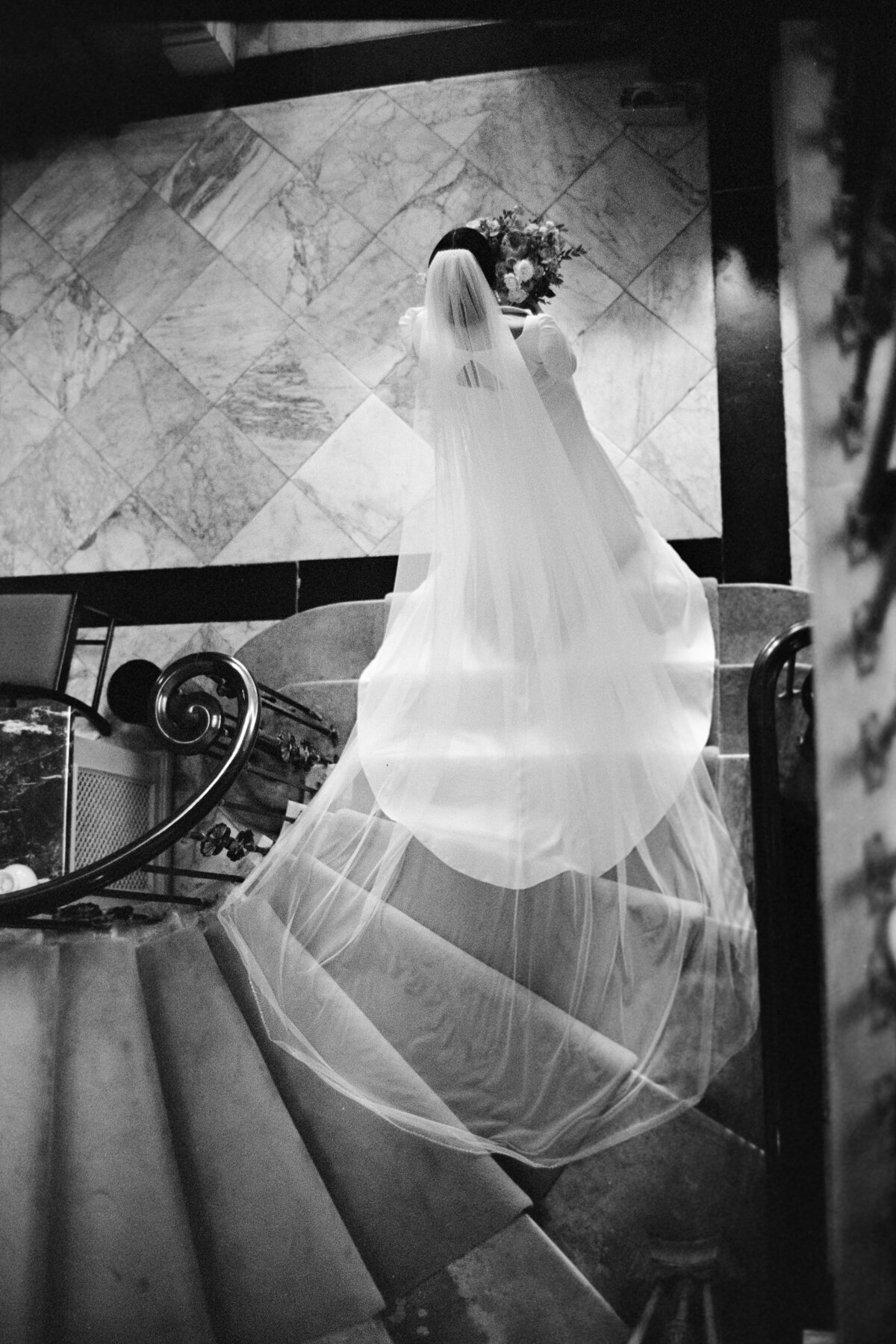 Bridal prep at Sezincote wedding