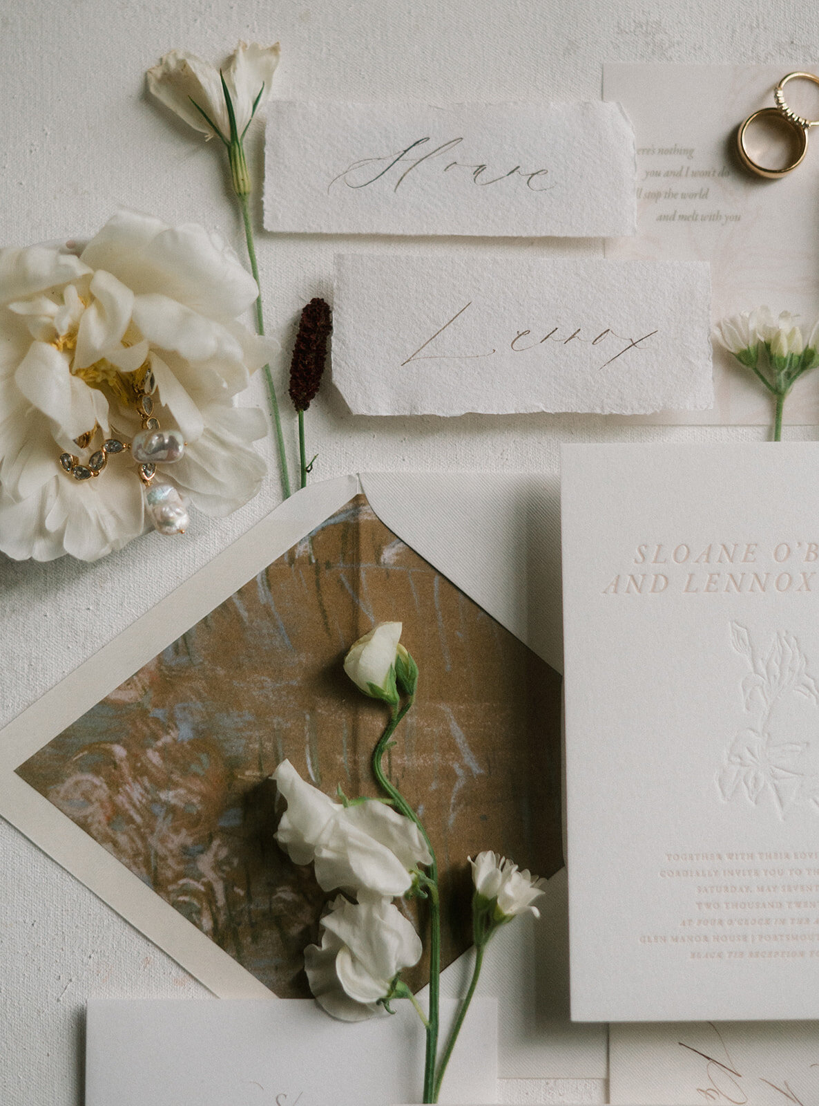 stylish-romantic-stationery-new-england-wedding-jemima-richards-photography