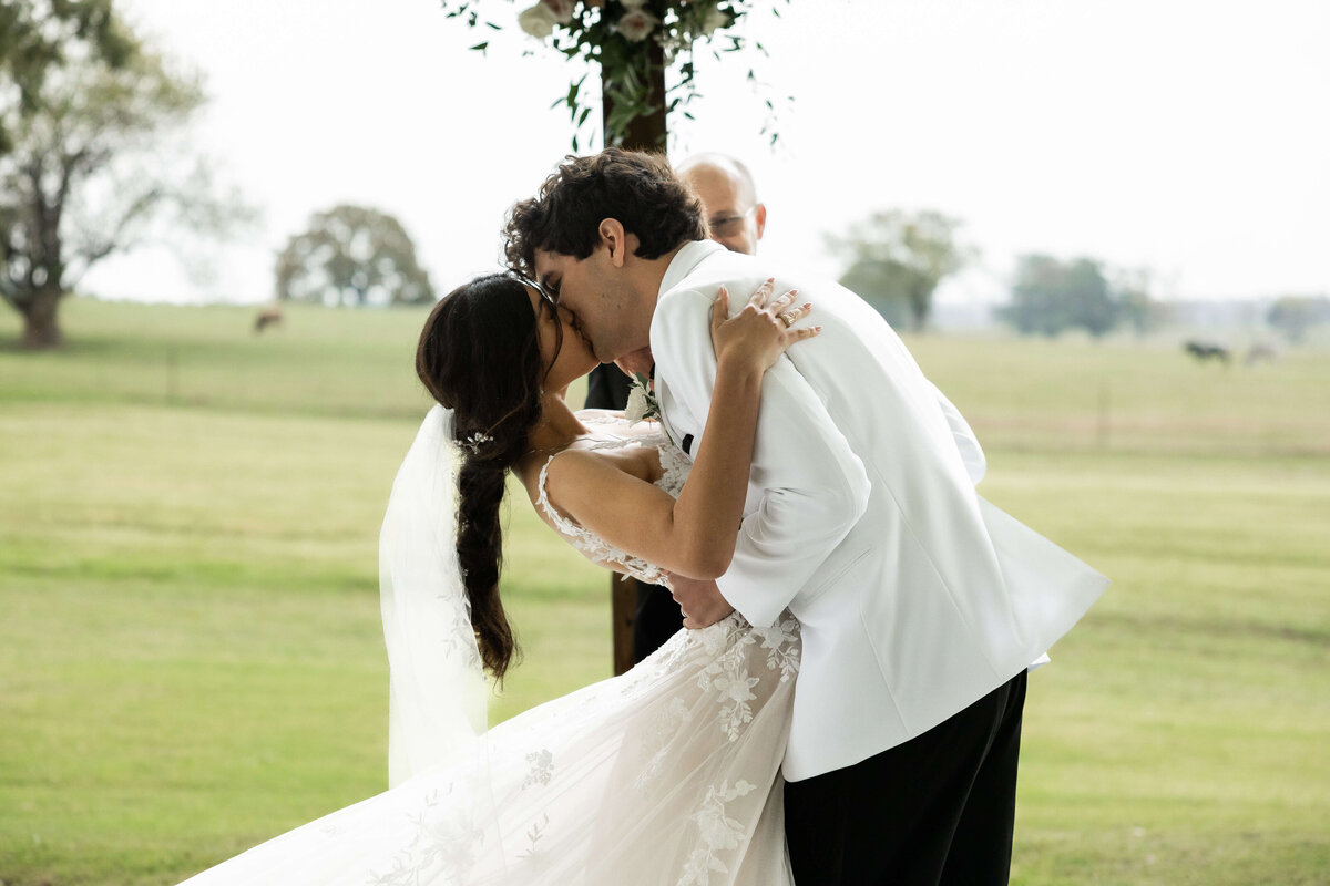 Chandelier Farms-Terrell-Texas-Wedding-Photography64