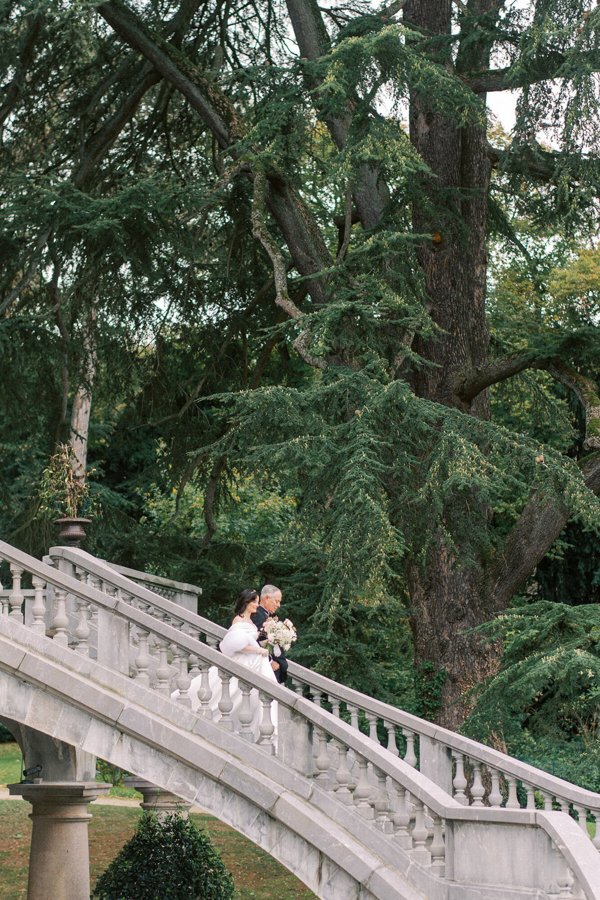 Maïlys Fortune Photography Husband Wife Wedding Weddings Photography France Switzerland Italy Timeless Dreamy Imagery Bilingual French English Destination Weddings Destination Wedding Provence French Riviera Paris Lake Como Tuscany84
