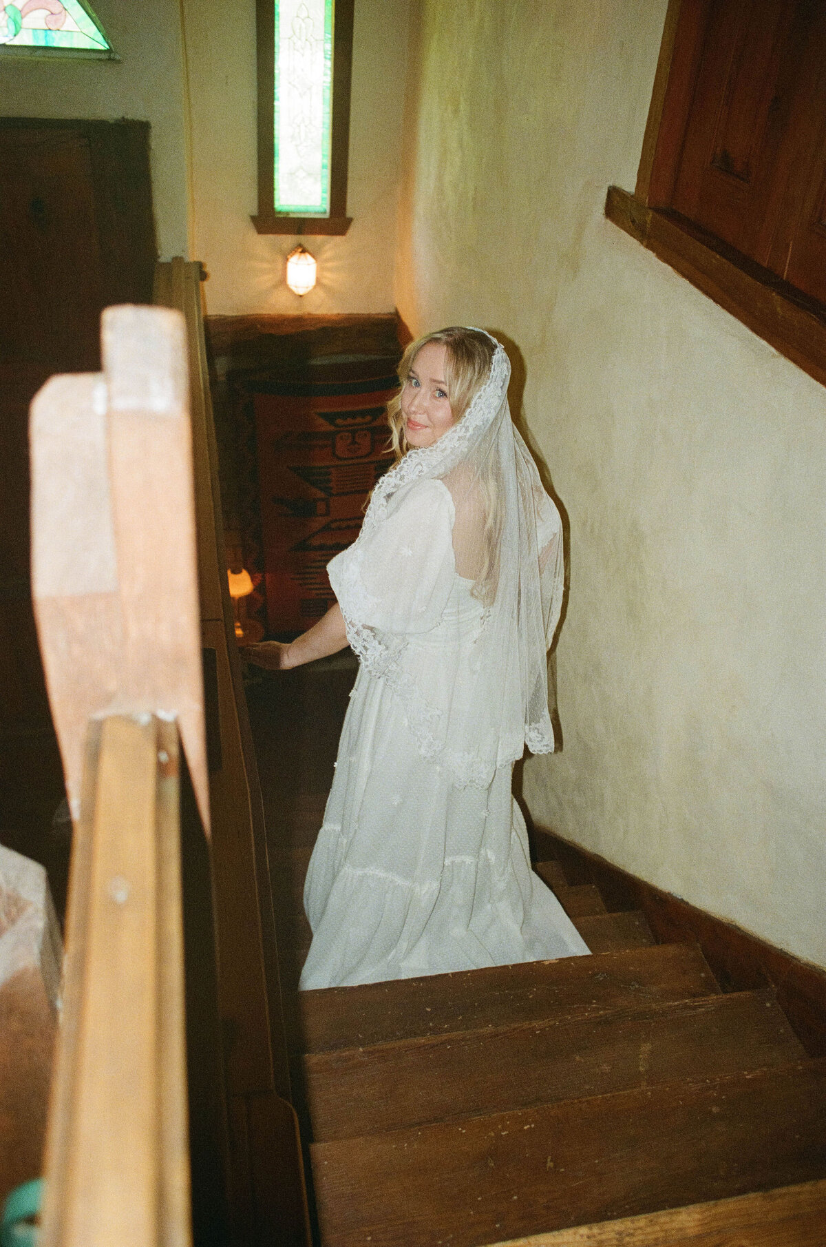 Chloe&ThomasWeddingPhotos_Previews_AustinWeddingPhotographer_HereafterFilms-12