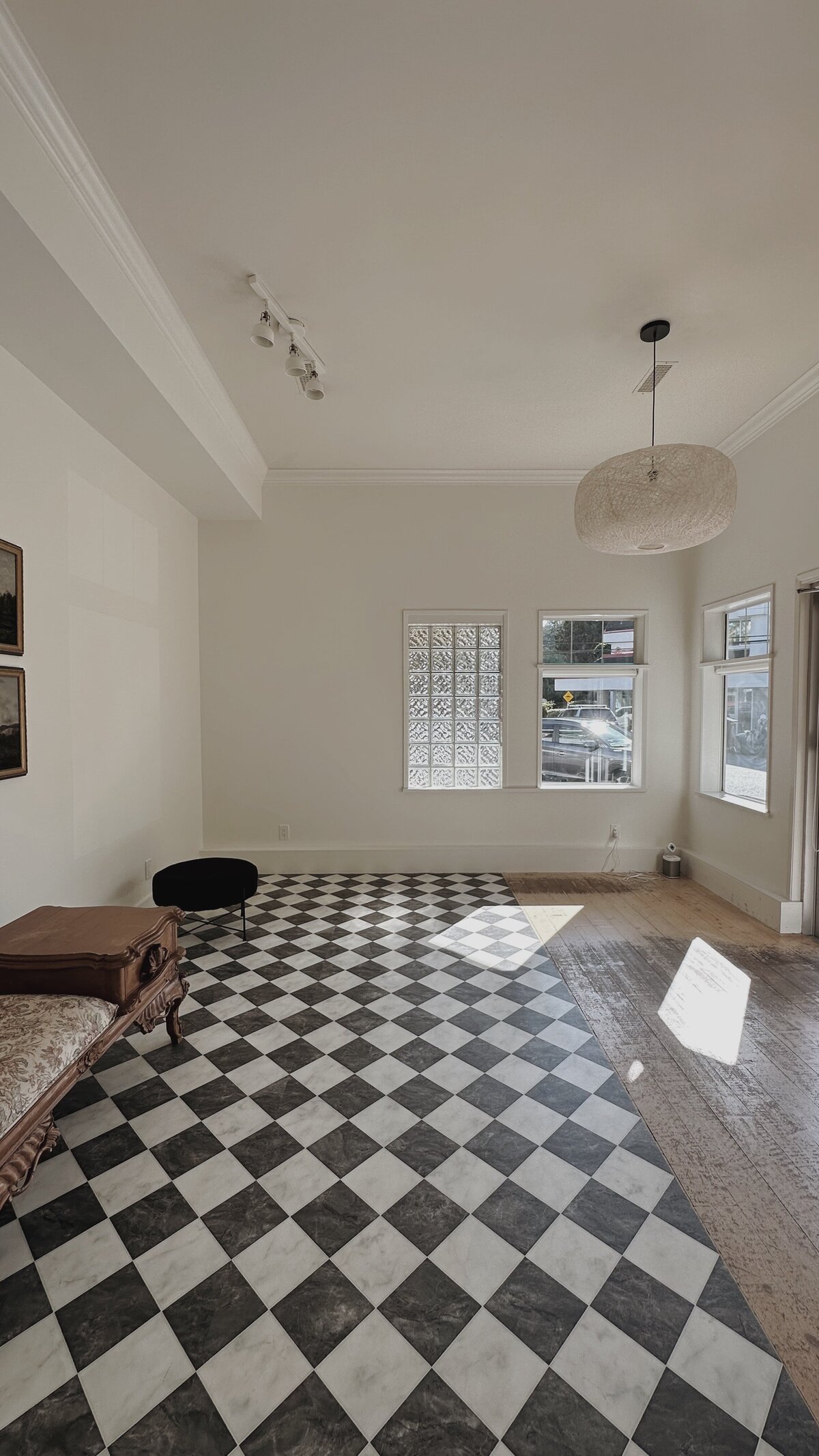 Rental Space for Photoshoots, Filming, Photo shoots, Events in Vancouver South Surrey White Rock BC