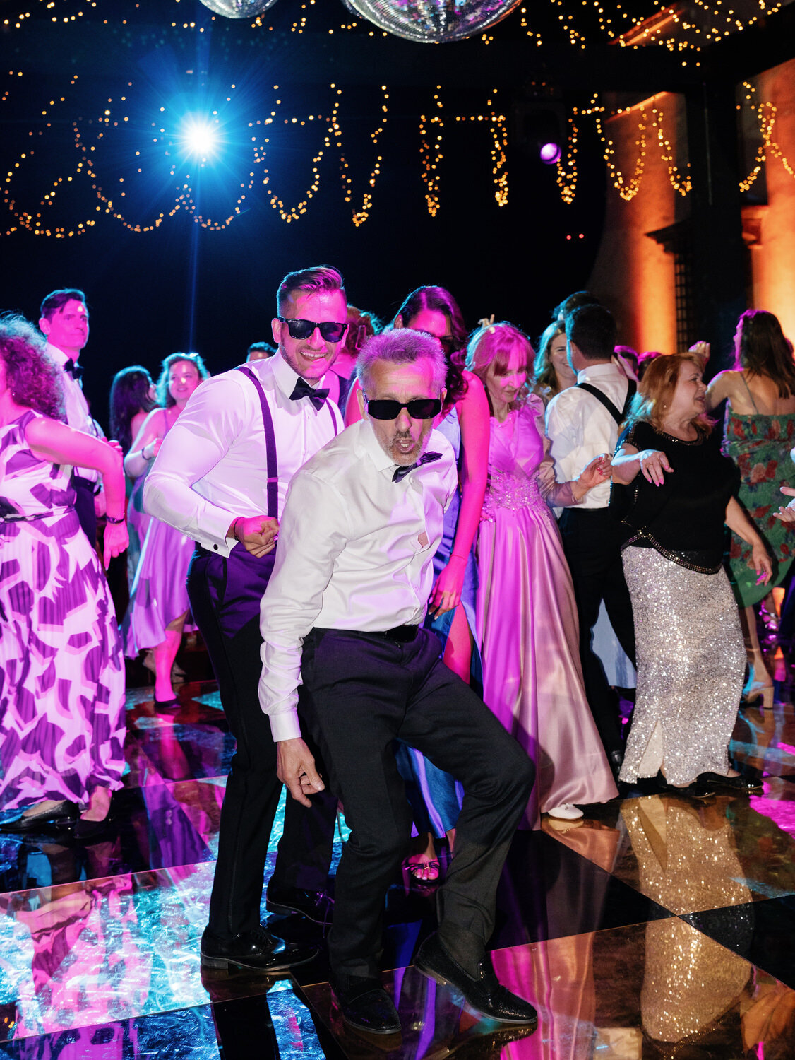 211-Wedding-Dance-Floor-Moments-in-Florence