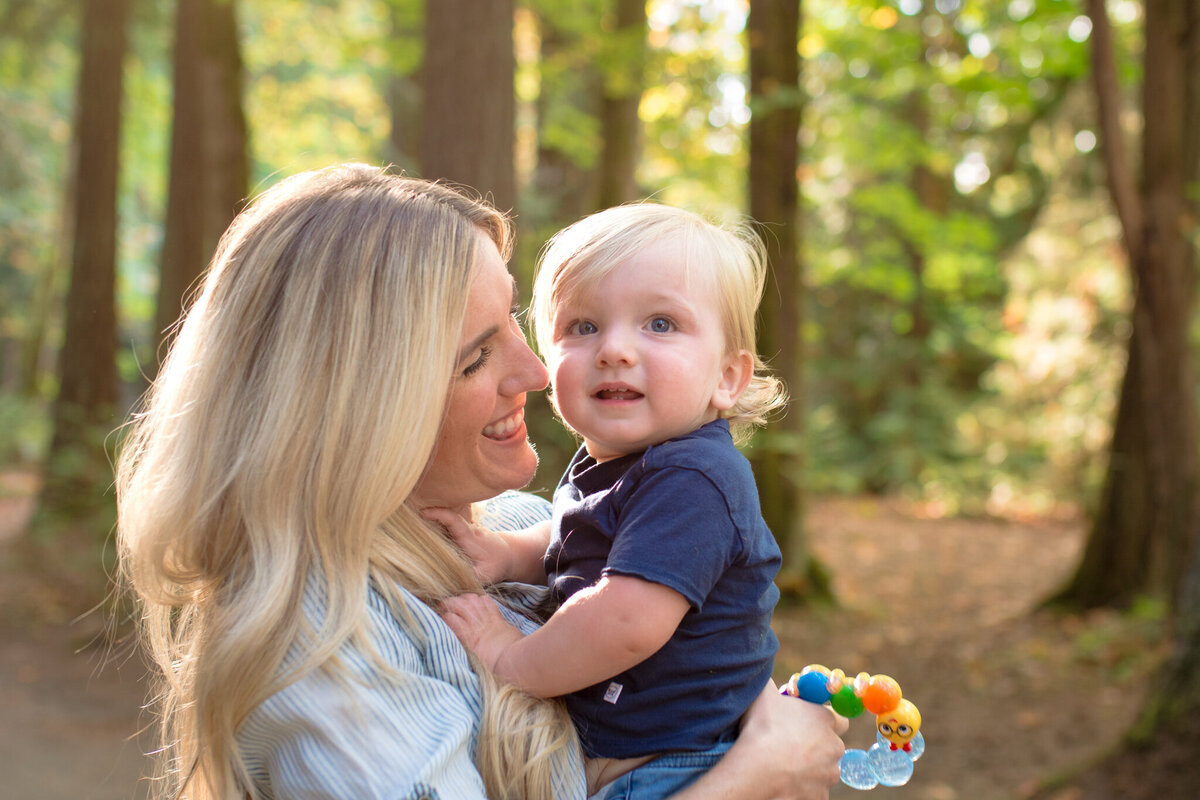 Sammamish and Issaquah Family Photographer Beaver Lake Park (2)