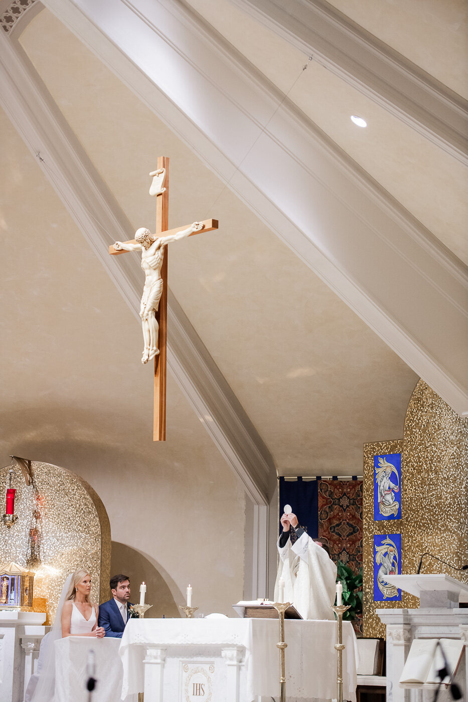 catholic-wedding-fall-carmel-indiana-our-lady-of-mt-carmel-catholic-church-38