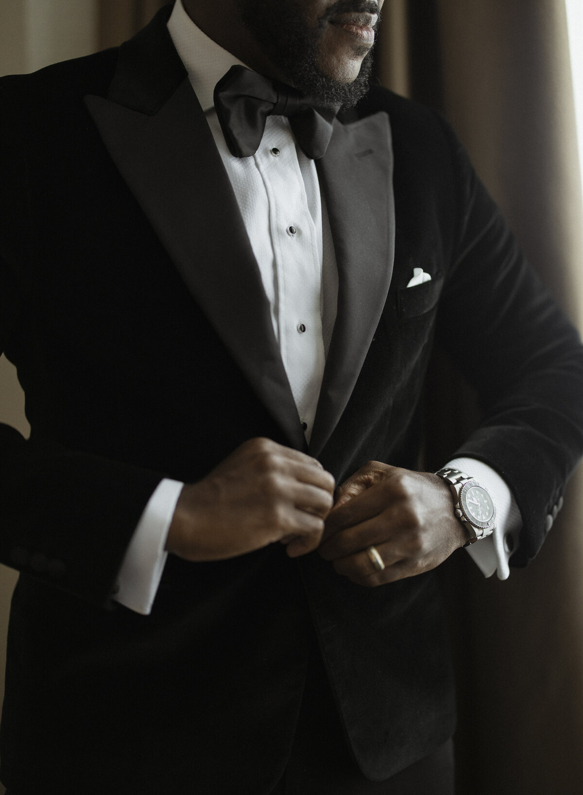 003_GROOMGETTINGREADY-005