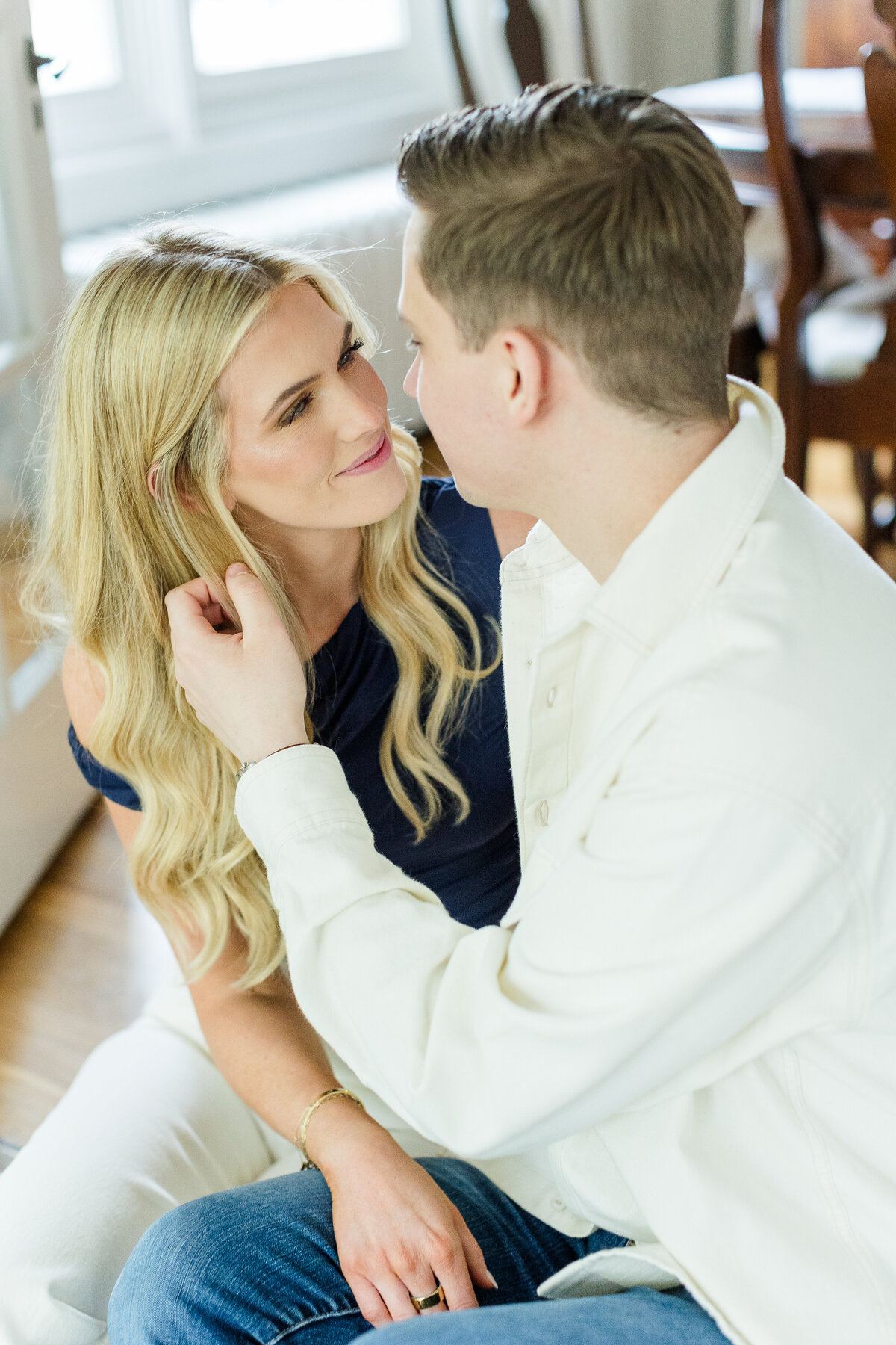 isabel and zach engagement sneak peeks . Bella Faith Photography 12