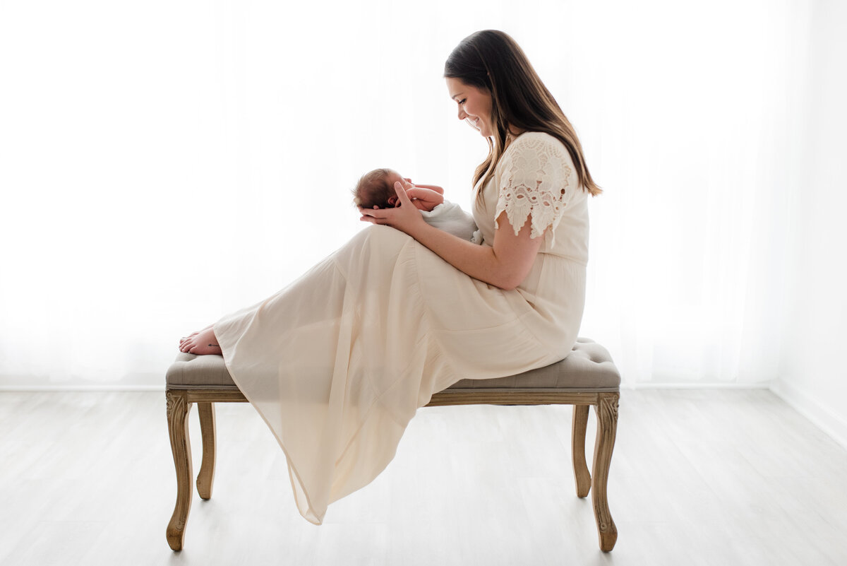 Natural Light Bright and Airy Newborn Photography-8