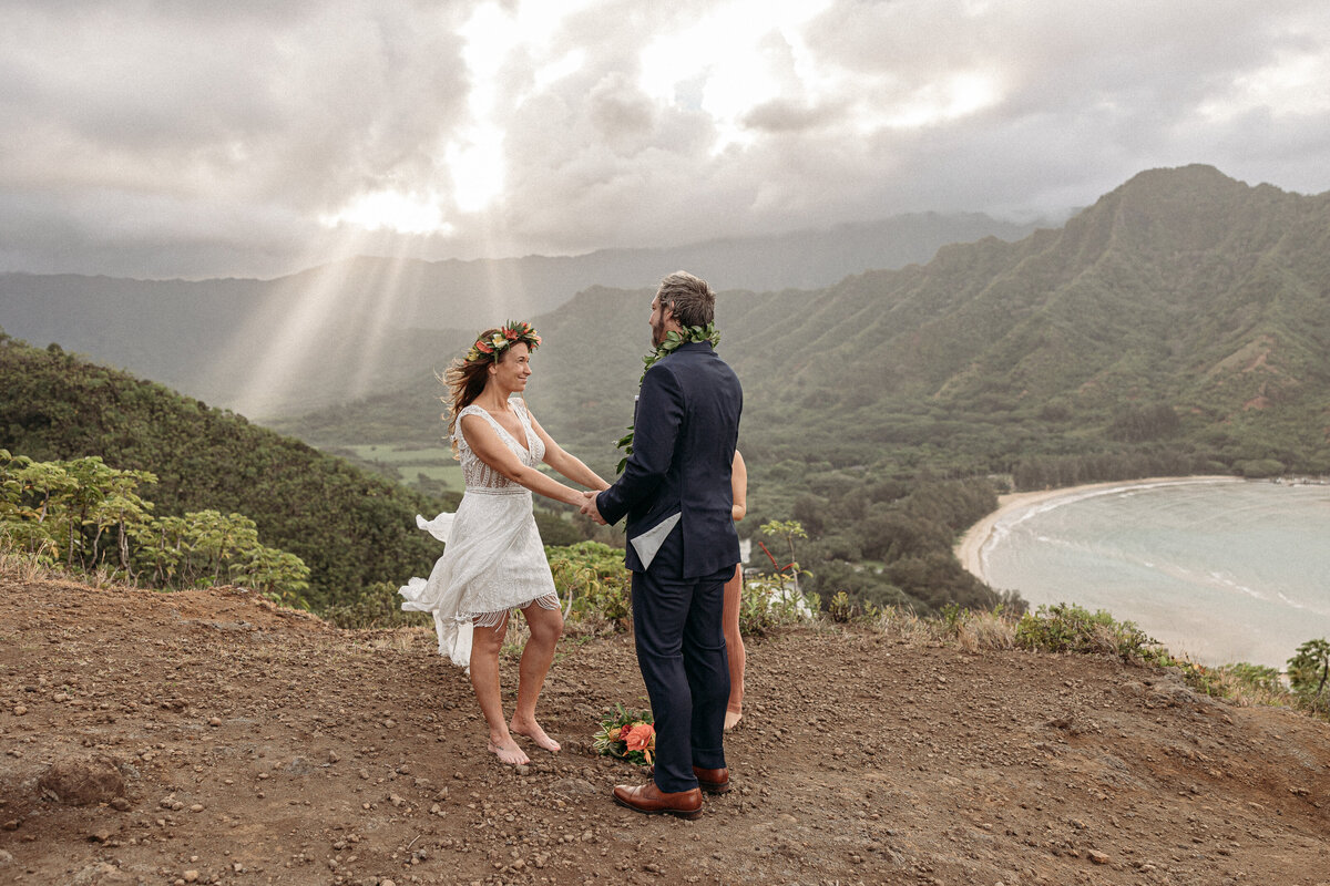 Crouching-Lion-Hike-Elopement-8